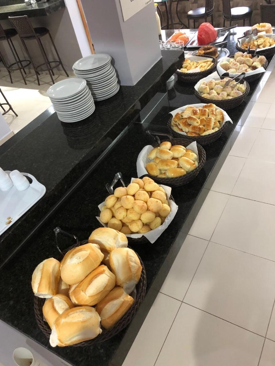 Acalantus Hotel Goiânia Buitenkant foto